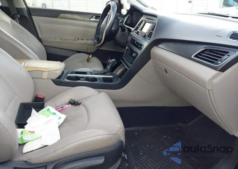 2015 Hyundai Sonata Sport z USA, uszkodzony, nr VIN 5NPE34AF0FH128984